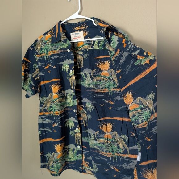 Urban Pipeline DINOSAURS ALL OVER PRINT SHIRT SZ Men's Medium So Soft - Picture 2 of 6